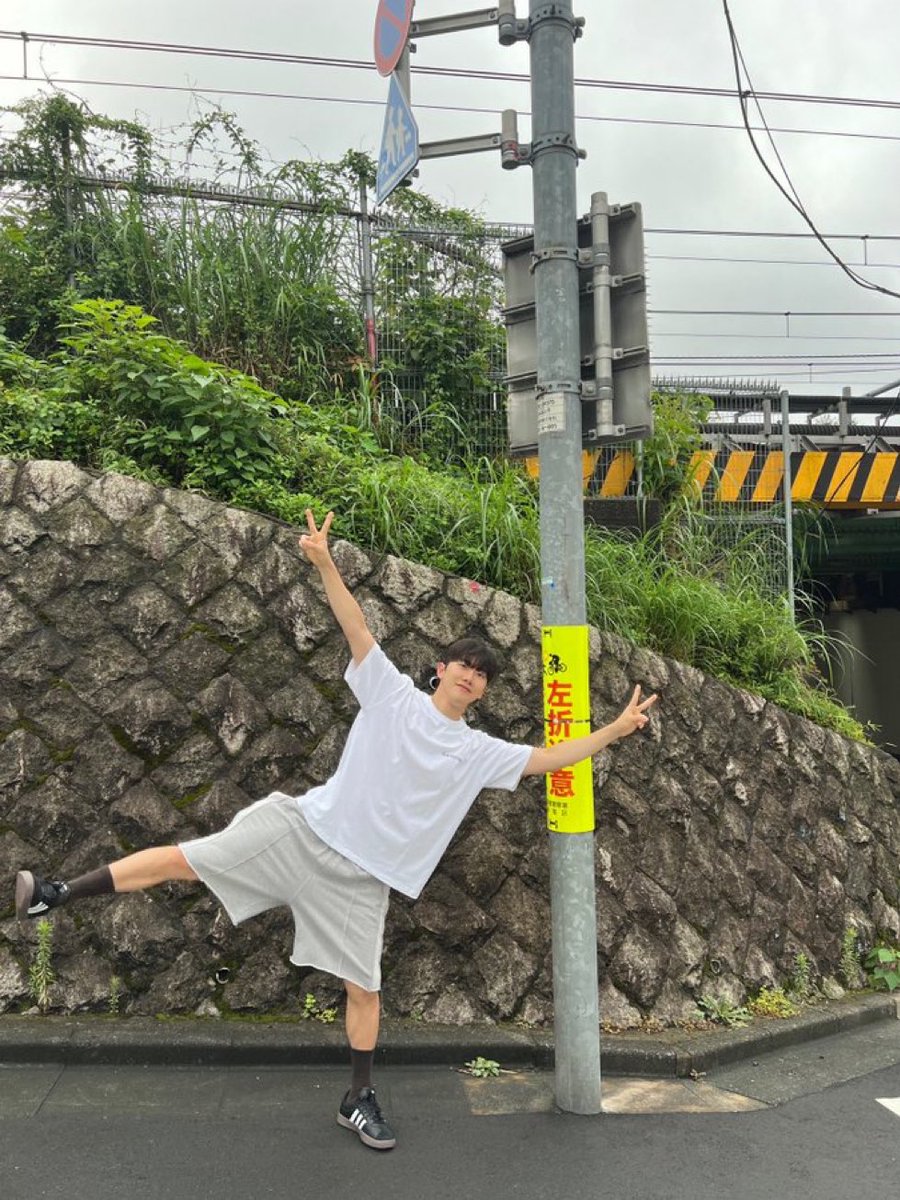 SJH_com's tweet photo. 。　♡ 。　　♡。　　♡
♡。　＼　　｜　　／。　♡
　      안죠 귀여워…
♡。　／　　｜　　＼。　♡
。　♡。 　　。　　♡。 https://t.co/kl5v0sogAg