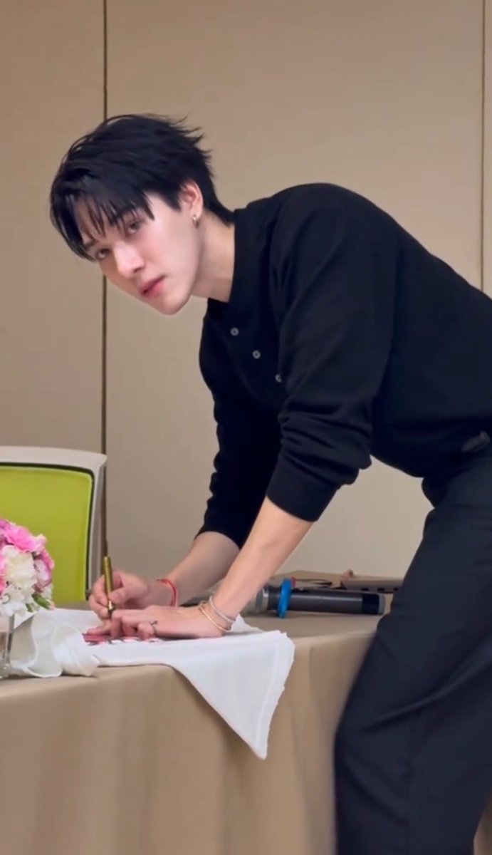 Sunset 🐶⛅️ tweet media