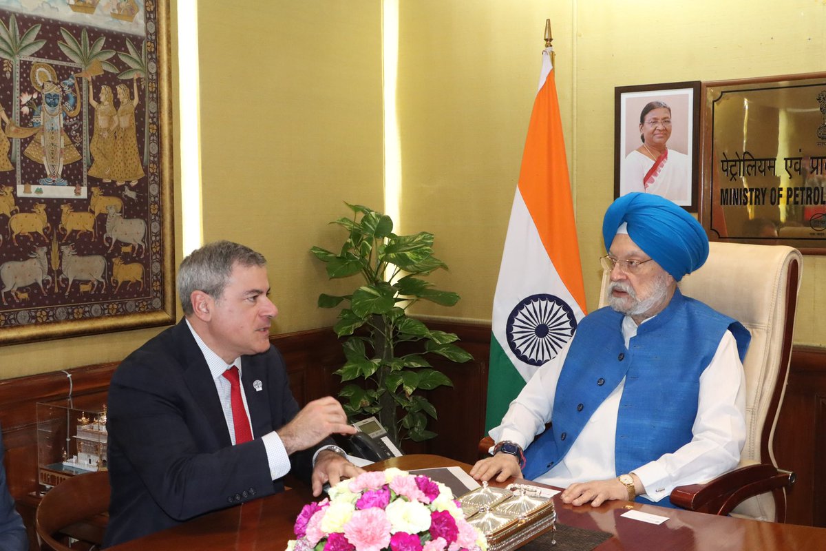 Hardeep Singh Puri (@hardeepspuri) on Twitter photo Happy to hold an interesting discussion with a delegation from Center on Global Energy Policy <a href="/ColumbiaUEnergy/">Center on Global Energy Policy</a> led by their Founding Director <a href="/JasonBordoff/">Jason Bordoff</a>; Distinguished Visiting Fellow David Turk; Senior Research Associate <a href="/trevorcsutton/">Trevor Sutton</a> and India Program Lead & Sr Research Happy to hold an interesting discussion with a delegation from Center on Global Energy Policy <a href="/ColumbiaUEnergy/">Center on Global Energy Policy</a> led by their Founding Director <a href="/JasonBordoff/">Jason Bordoff</a>; Distinguished Visiting Fellow David Turk; Senior Research Associate <a href="/trevorcsutton/">Trevor Sutton</a> and India Program Lead & Sr Research