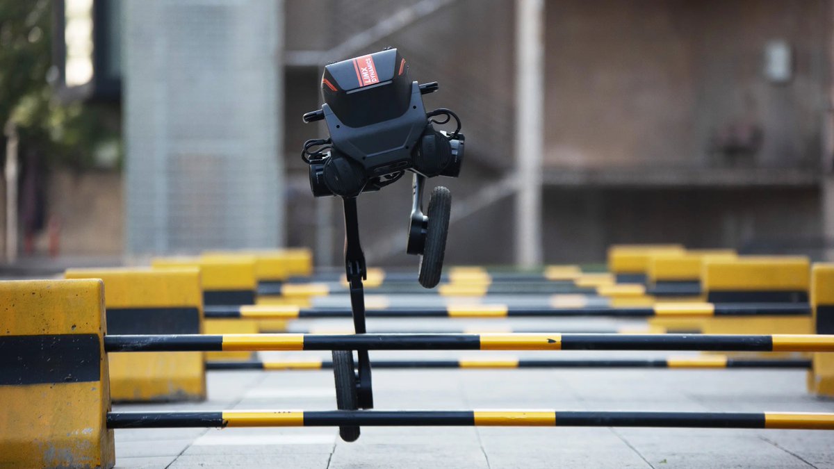 UsmanAnzaar's tweet image. 5/ TRON 1 demonstrates impressive multi-terrain mobility, including stairs with changing heights, hurdles, barriers, resistance to disturbance, and self-righting. It&apos;s shown navigating uneven terrain &amp;amp; maintaining balance under external forces. #RobotMobility