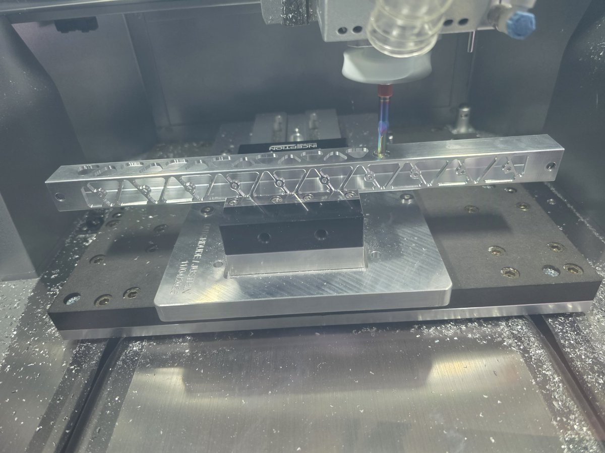 ZeroG3D's tweet photo. Todays project! #carvera #air https://t.co/0ufjCB2q2Y
