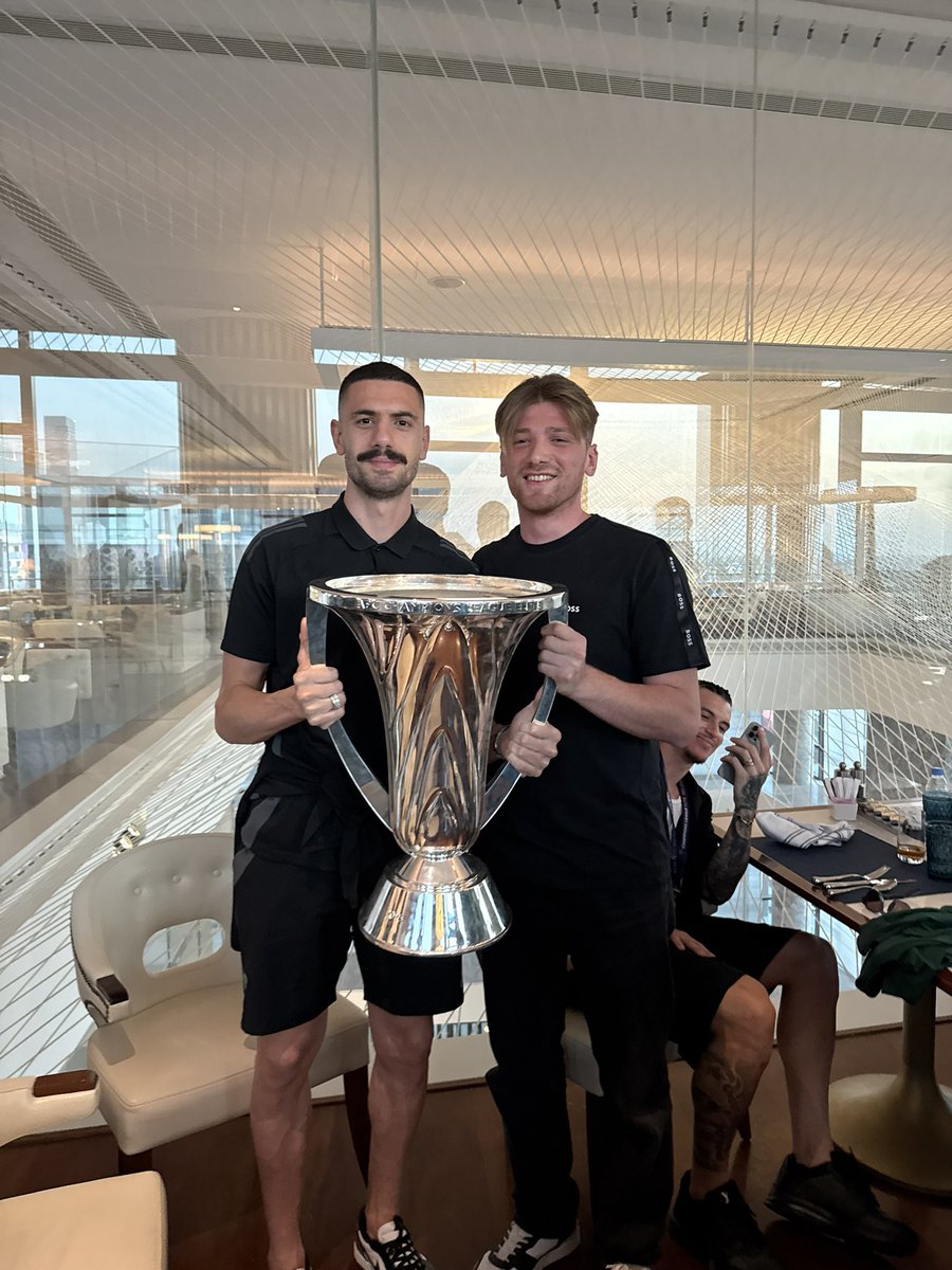 Shanabb🤍💚
🤍💚