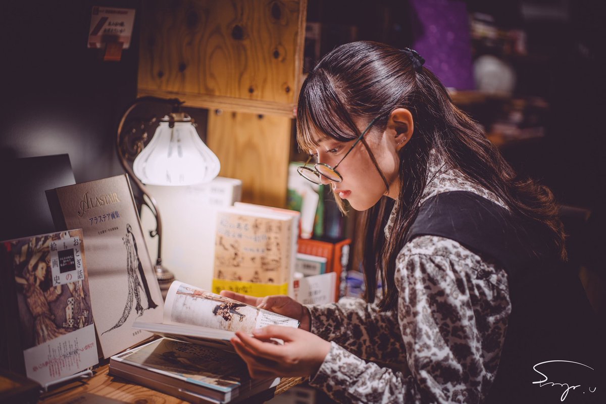 GW最終日、読書を30分だけして
優雅な連休だった感を出しておこう

#被写体