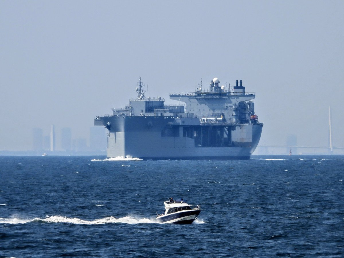 🇺🇸米海軍遠征海上基地「ﾐｹﾞﾙ・ｷｰｽ (USS Miguel Keith, ESB-5)」出港(UW)