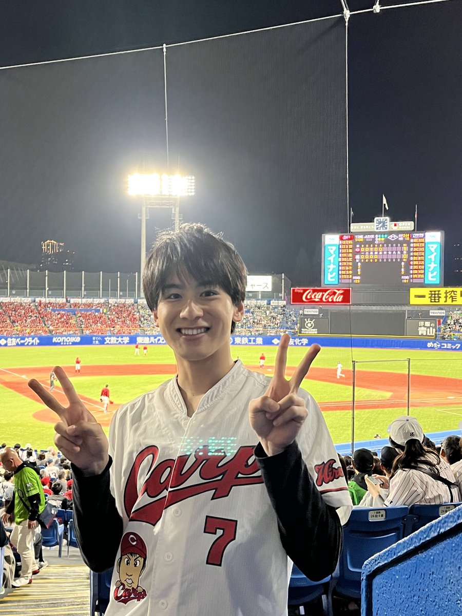kazushi_seno's tweet image. こいほー!!😭
今日はこどもの日で、絶対勝ちたい鯉のぼりの日に勝つことができました🎏
個人的にも関東現地勝利は6試合ぶりで、久々の勝利で正直うるっと…。観たい選手もみんな観れて嬉しかった☺️☺️
これからもがんばろうカープ🙌
#子供の日 #carp #GW最終日