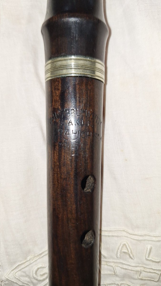 LMHistory's tweet image. Found today...Mid 19th Century silver mounted Rosewood, single key Bb Flute/Fife made by JH Ebblewhite of 25 High Street Aldgate London.

It must be good as I could get a note out it!
That note was Bb 😁
Needs a new pad on the