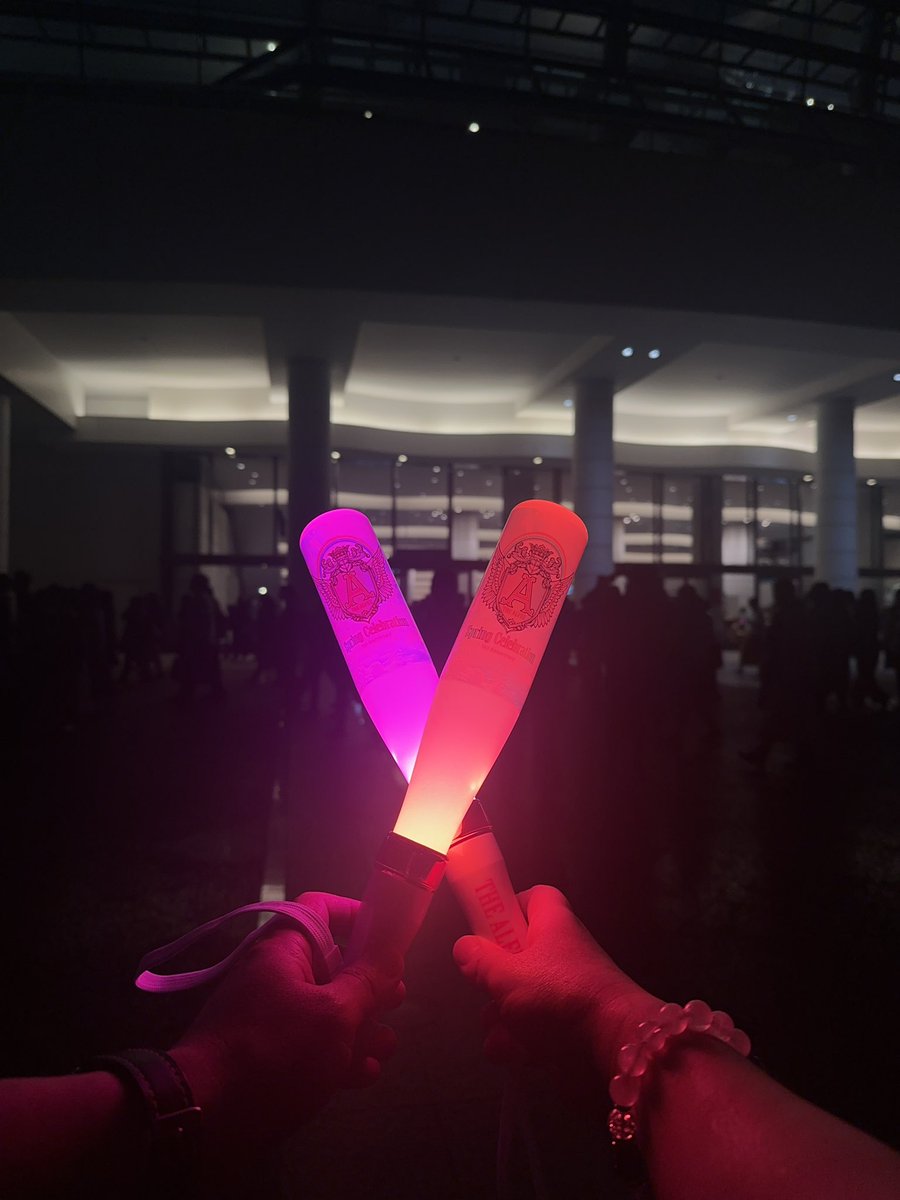 buchimihoko's tweet image. あんなに綺麗なハイトーンボイスでハーモニーを奏でられる70歳は世界に何人いるんだろうか❓めちゃくちゃ楽しかった〜。初パシフィコだったけど２階席でも近かった✨✨大満足のＧＷになりました👍
 #springcelebration
#THEALFEE