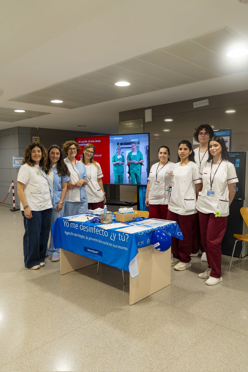 hmoradebre's tweet image. 🧼👐 Dia Mundial de la Higiene de Mans
Avui hem celebrat aquesta jornada clau amb una taula informativa i pràctica al hall de l’Hospital Comarcal de Móra d’Ebre, i amb la participació activa dels estudiants en pràctiques, que han visitat les plantes per a fer conscienciació.
