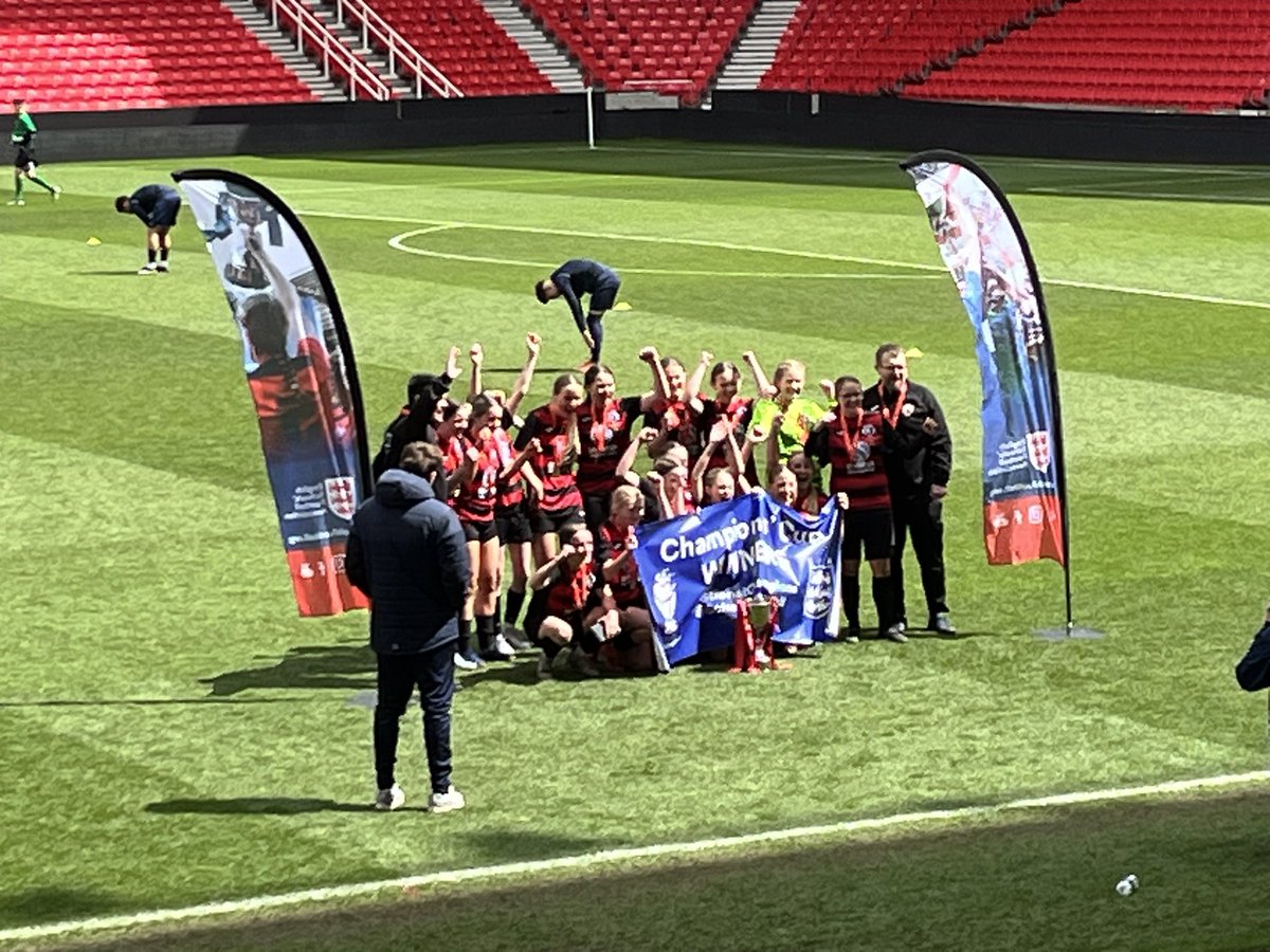 Well done to our Hyndburn and Ribble Valley U15’s Girls’ team that were crowned National Champions today after beating Wirral (Merseyside) 4-1 at Stoke City FC’s Bet 365 Stadium. Special mention to Jess Kelly who scored 2 goals 
Well done to all the players and management 🏆🥇