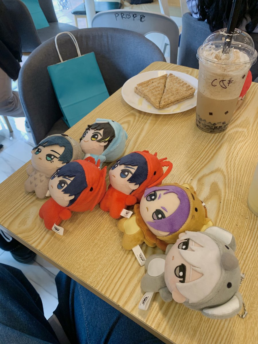 taroyato's tweet photo. blue lock cse last saturday was really funnn nalimutan kong nalock off si nagi 🤩 really love yung art ng mga merch lalo na yung kenyu na tarp ✨

big thanks to @NagiReoClub for this amazing cse! Until next timee

#KickOffSummerCSE #BLLKCSE2025 https://t.co/awrwDzyQor