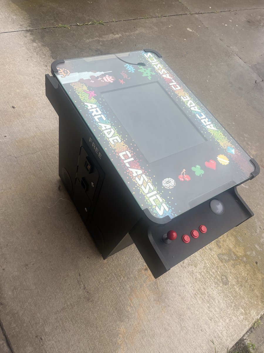 Hollywood Starcuts tweet media