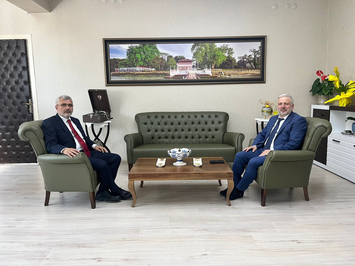 Yalova İl Millî Eğitim Müdürlüğü (@yalovamem) on Twitter photo Yalova İl Müftüsü Sayın İlyas YILMAZTÜRK, İl Millî Eğitim Müdürümüz Sayın Aytekin YILMAZ’a hayırlı olsun ziyaretinde bulundu.
Nazik ziyaretleri için kendilerine teşekkür ederiz.
<a href="/tcmeb/">Millî Eğitim Bakanlığı</a> <a href="/Yusuf__Tekin/">Yusuf Tekin</a> <a href="/AytekinYILMAZ5/">Aytekin YILMAZ</a> Yalova İl Müftüsü Sayın İlyas YILMAZTÜRK, İl Millî Eğitim Müdürümüz Sayın Aytekin YILMAZ’a hayırlı olsun ziyaretinde bulundu.
Nazik ziyaretleri için kendilerine teşekkür ederiz.
<a href="/tcmeb/">Millî Eğitim Bakanlığı</a> <a href="/Yusuf__Tekin/">Yusuf Tekin</a> <a href="/AytekinYILMAZ5/">Aytekin YILMAZ</a>