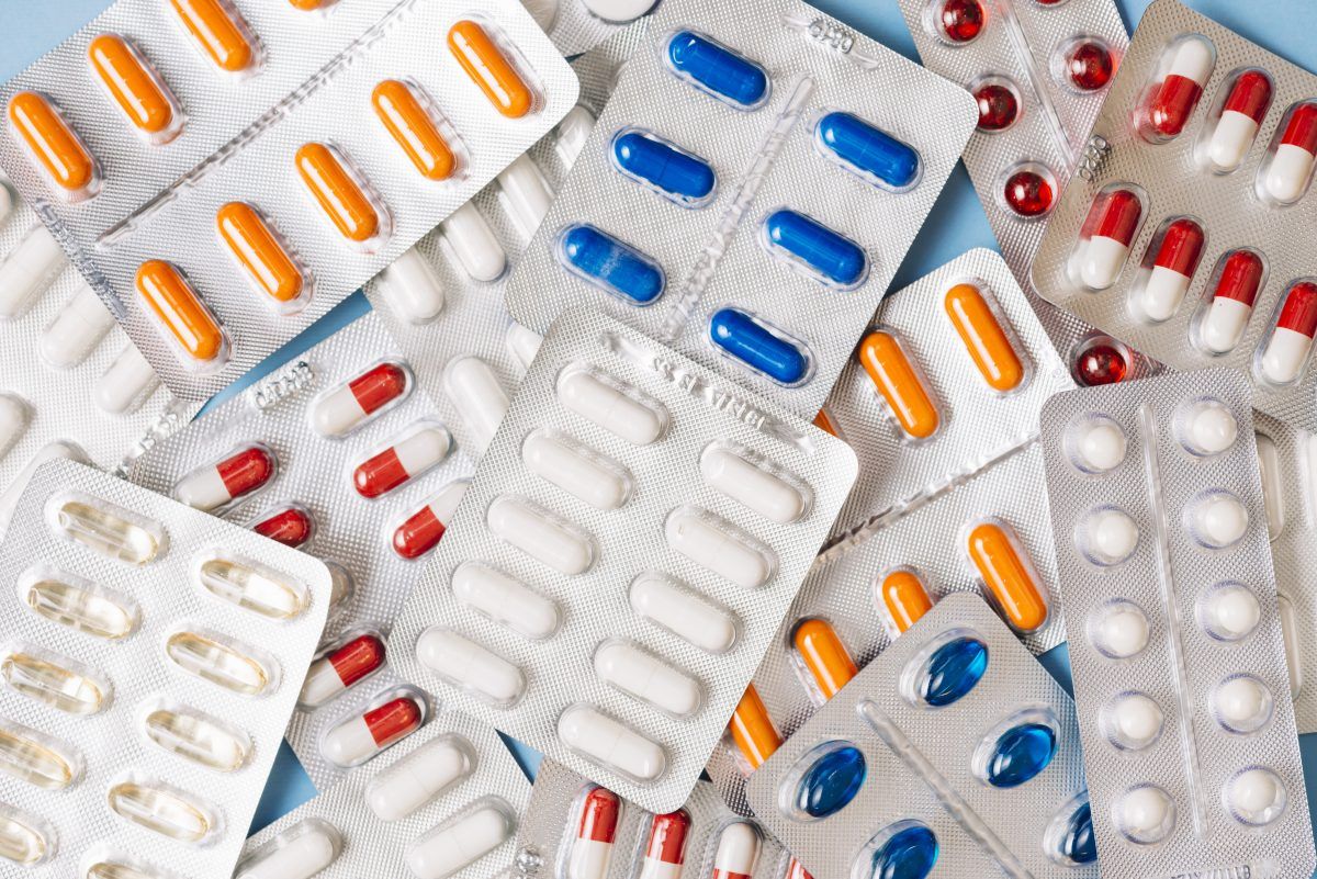 Tinjauan Berita Harian mendapati ada klinik swasta yang menjual ubat paracetamol 500 mg pada harga sekitar RM1 sebiji, walaupun ada farmasi yang menjualnya pada harga serendah 25 sen sebiji

CEO FOMCA, Dr T Saravanan berkata perbezaan harga ini amat membimbangkan pengguna,