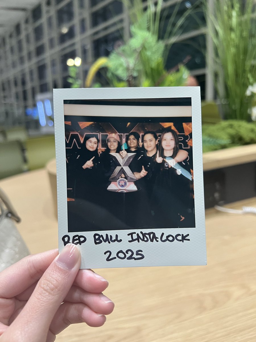 Falcon enerii (@eneriiiiiii) on Twitter photo after fully sleeping through our 18 hour flight, i just realized we won Red Bull Instalock 2025 😆 thank you to <a href="/RedBullUK/">Red Bull UK</a> for hosting and inviting us, always grateful to attend lans and meet new people 🙏 after fully sleeping through our 18 hour flight, i just realized we won Red Bull Instalock 2025 😆 thank you to <a href="/RedBullUK/">Red Bull UK</a> for hosting and inviting us, always grateful to attend lans and meet new people 🙏