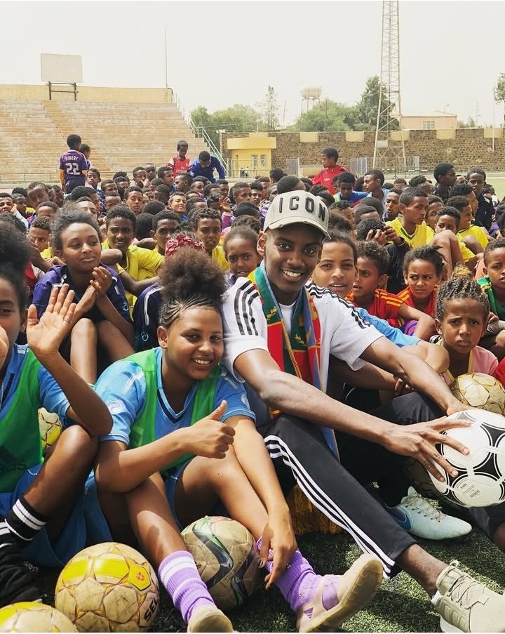 isakaxtra's tweet image. Family ♥️🇪🇷