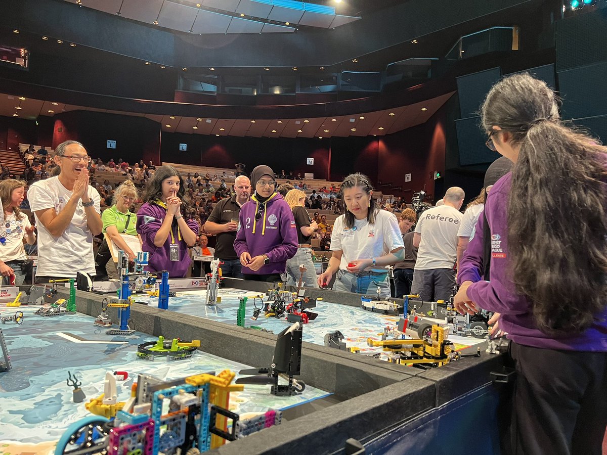 RealTechBot's tweet image. An era comes to an end, but we hope the legacy lives on… Best Robot Performance in UK National Finals, Submerged season, continuing our streak of winning major awards every single year. Thank you @FLLUK.