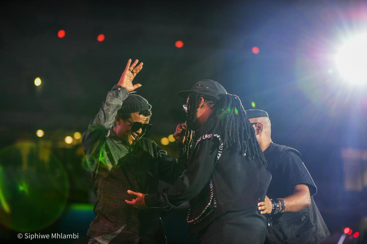 Linda Sikhakhane (@lindasikhakhane) on Twitter photo We were honoured at the Metro Fm Awards this weekend - thank you for the love and continued support. ❤️🕯
Images: Maestro <a href="/sphiwemhlambi/">Siphiwe Mhlambi</a>
iLadi
<a href="/UMGSA/">Universal Music South Africa</a> | <a href="/bluenoterecords/">Blue Note Records</a> We were honoured at the Metro Fm Awards this weekend - thank you for the love and continued support. ❤️🕯
Images: Maestro <a href="/sphiwemhlambi/">Siphiwe Mhlambi</a>
iLadi
<a href="/UMGSA/">Universal Music South Africa</a> | <a href="/bluenoterecords/">Blue Note Records</a>