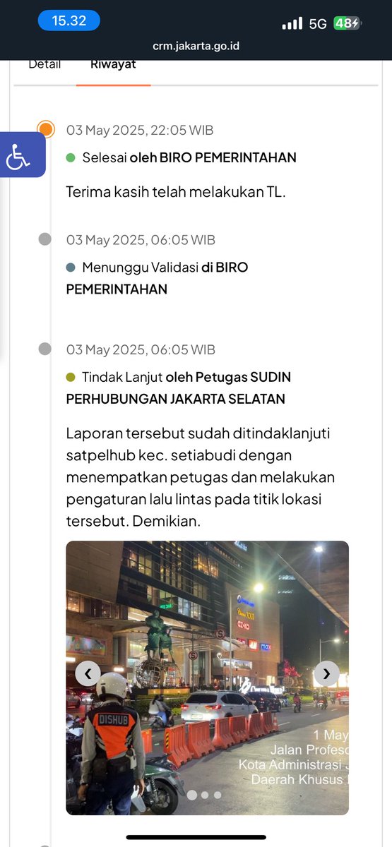 jimbodrum's tweet photo. Selesai gimana nih @dishubjakarta ? Jelas di foto ada petugasnya sebelah kanan masih pada markir TENGAH JALAN @pramonoanung @NTMCLantasPolri @NTMCPoldaMetro #VIRAL #macet https://t.co/OW5XER6rpo