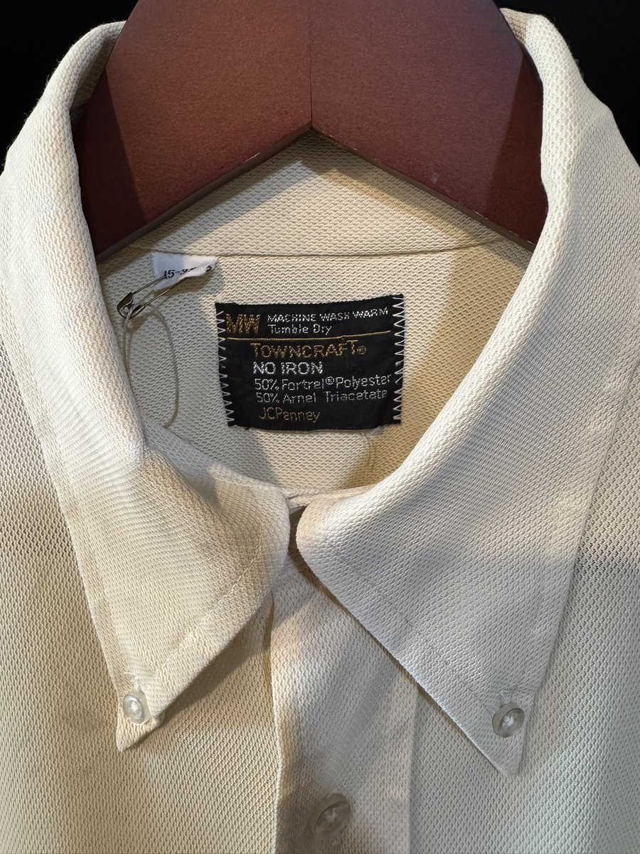 PMaebashi's tweet photo. 70s / towncraft / M size(程度)

この襟でBD仕���は面白いと思うけど…

合わせづらそうだね笑

透け感ある生地感で夏感でるから羽織る感…じでもいい感…じ

#pleasemaebashi
#プリーズマエバシ
#前橋古着屋
#群馬古着屋
#古着屋 https://t.co/9xtNcxxWsk