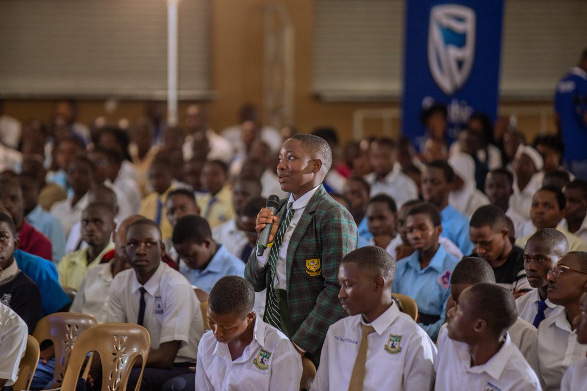 stanbicug's tweet photo. Happening now: Day 1 of the 5-day Stanbic National Schools Championship Bootcamp.
We've kicked off the program by equipping students with design thinking and tips for launching business ventures with minimal capital.

#StanbicUgChampions10 | #BattleOfChampions https://t.co/8zVV3BvtUi