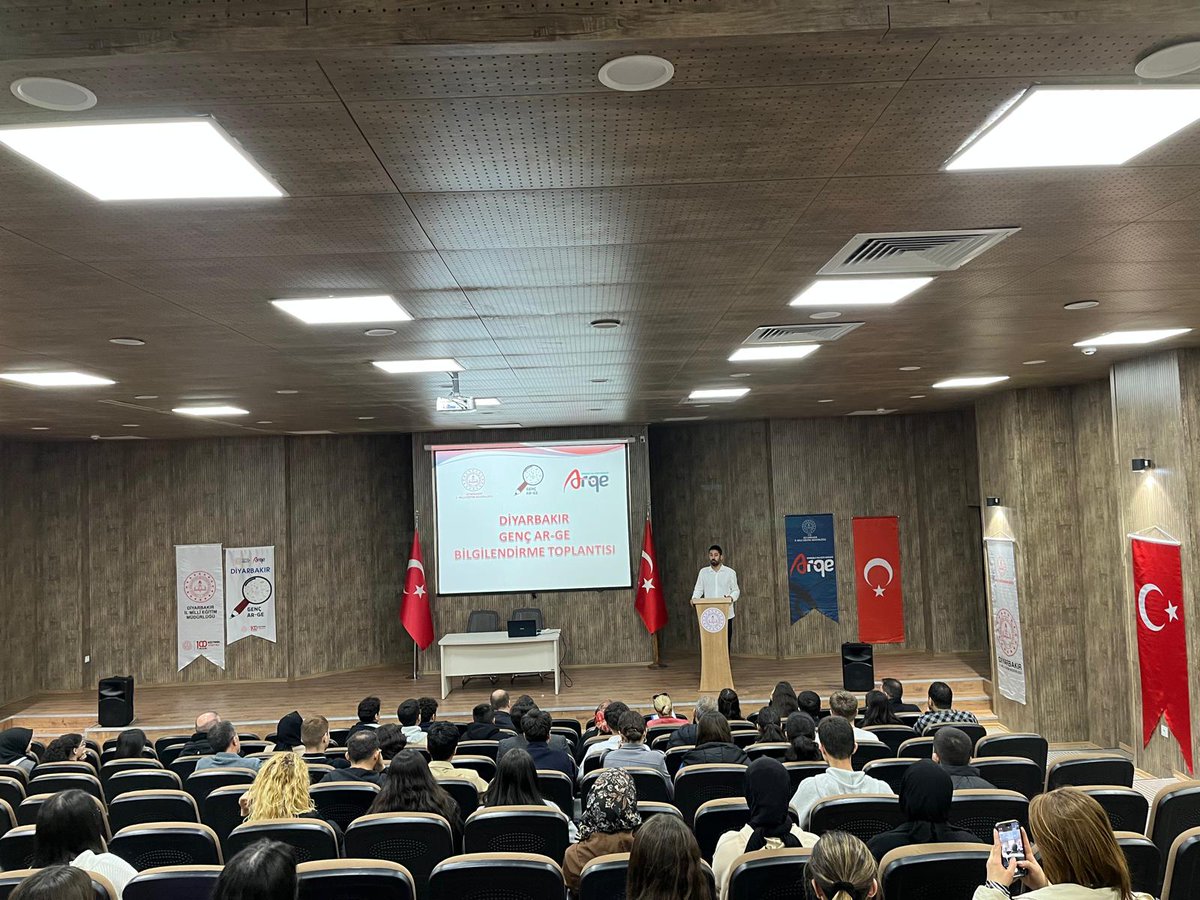 🧠🔍 Diyarbakır Genç Ar-Ge Ekibi Bilgilendirme Toplantısı

AR-GE kültürünü yaygınlaştırmak ve gençlerimizi bilimsel projelere yönlendirmek amacıyla oluşturulan Genç Ar-Ge Ekibimizle ilk toplantı gerçekleştirildi.

<a href="/tcmeb/">Millî Eğitim Bakanlığı</a> <a href="/Yusuf__Tekin/">Yusuf Tekin</a>
<a href="/vali_zorluoglu/">Murat Zorluoğlu</a> <a href="/meb_sgb/">MEB Strateji Geliştirme Başkanlığı</a>
<a href="/ercanturk28/">Ercan TÜRK</a>