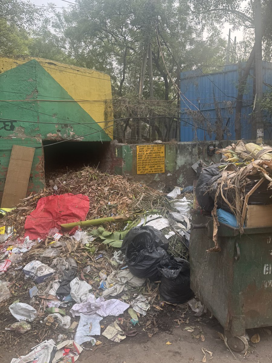 Dr. Shama Mohamed (@drshamamohd) on Twitter photo This is not some village but the Garbage dump opposite Gargi college , South Delhi! Is this how you are keeping Delhi clean <a href="/gupta_rekha/">Rekha Gupta</a> ! Shame This is not some village but the Garbage dump opposite Gargi college , South Delhi! Is this how you are keeping Delhi clean <a href="/gupta_rekha/">Rekha Gupta</a> ! Shame