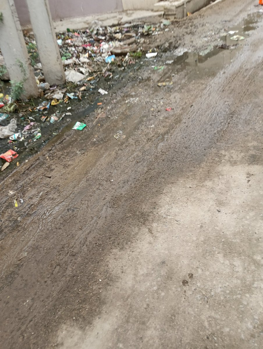 MANISHGULECHA2's tweet photo. @BJP4Rajasthan @PMOIndia @MoHUA_India @narendramodi @lumbaram64 @RajCMO  Request you to clean keshwana village (jalor district) full of dirty no cleaning is done. I request to accept my complain &amp; take immediate action and update reply 9880374431 photo as been attached https://t.co/wKJwMa3p9H