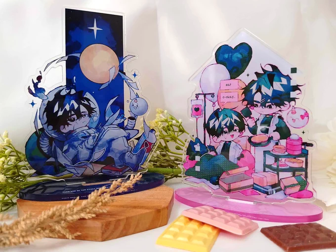 Astronaut Standee &amp; Valentines Standee