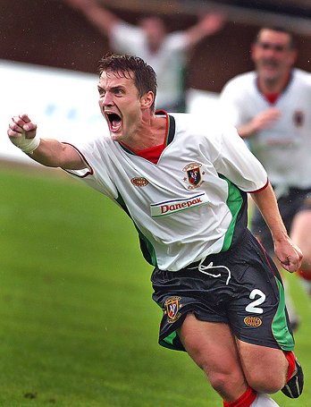 The 2005 season ended with Morgan Day &amp; lifting the Gibson Cup a week later at Seaview. However it was an incredible 12 months in the history of Glentoran Football Club. All starting with that Colin Nixon winner away to Allianssi which saw the Glens progress in Europe. 

We'll be