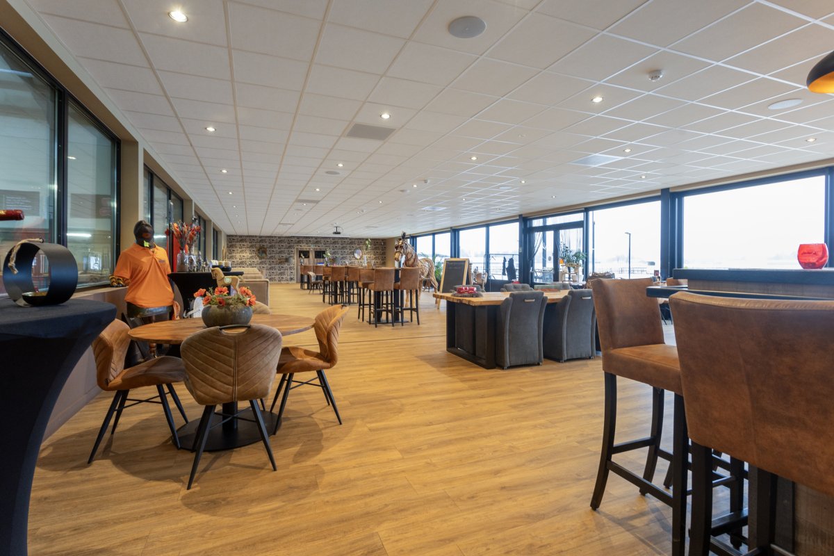 horecaspot's tweet photo. Buitenlands aanbod 🌎
⁠
🇧🇪 België
📍 Oud-Turnhout

• Horecaruimte bij Ruiterlijk Genoegen
• 150 zitplaatsen binnen &amp; 100 zitplaatsen terras
• Verhuur vastgoed &amp; overname bedrijfsexploitatie
⁠
Meer info &amp; details 🔗 https://t.co/Kb3O4c8pXu https://t.co/b7k97XjZ4j