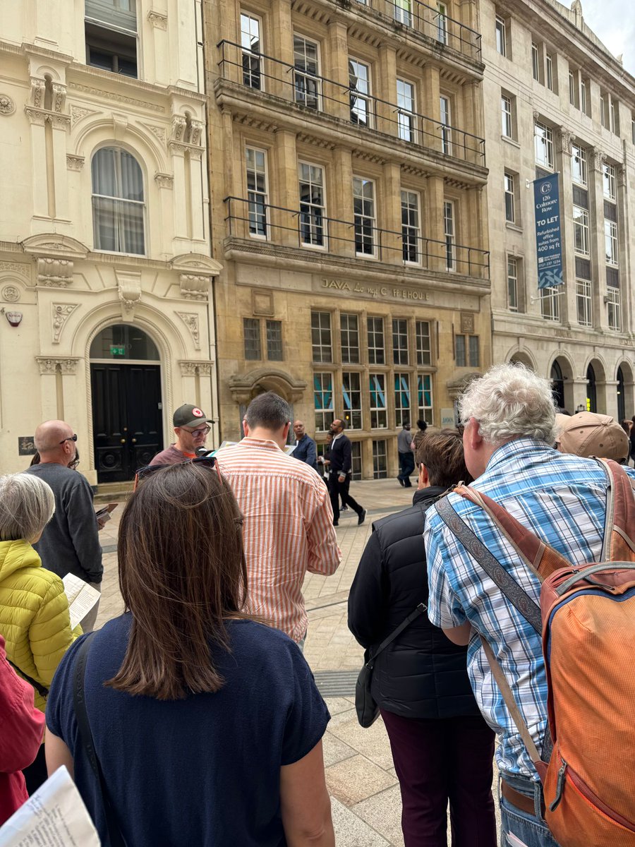brutifulbrum's tweet image. APPLICATIOINS are now open for the Birmingham Jane Jacobs award. Please encourage others to apply or apply yourself...
docs.google.com/document/d/1Fd…
Sir Andy Street launched applications on Saturday at the end of a sellout walk taking in Birmingham gems from the C19th to late C20th.