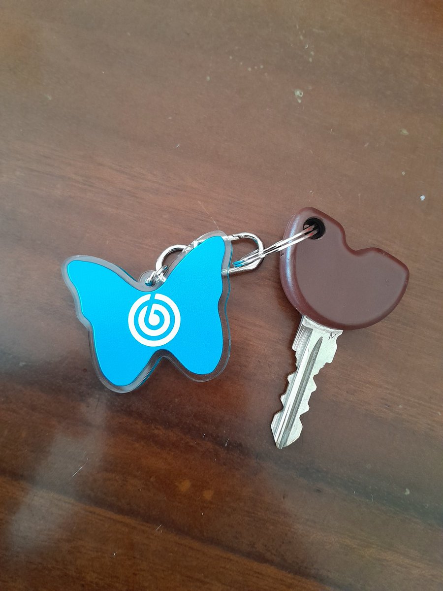 Dibalik huru hara konser day6 kemarin, ak dapet freebies online gemezzz dari bestie mydayku! TERIMA KASIH BILSSSSS FREEBIESNYA. langsung ku gantung di kunci motor hihi ucull deh 🤗🤍🤍🤍 <a href="/mydayrectioner/">Bila bilsss</a>