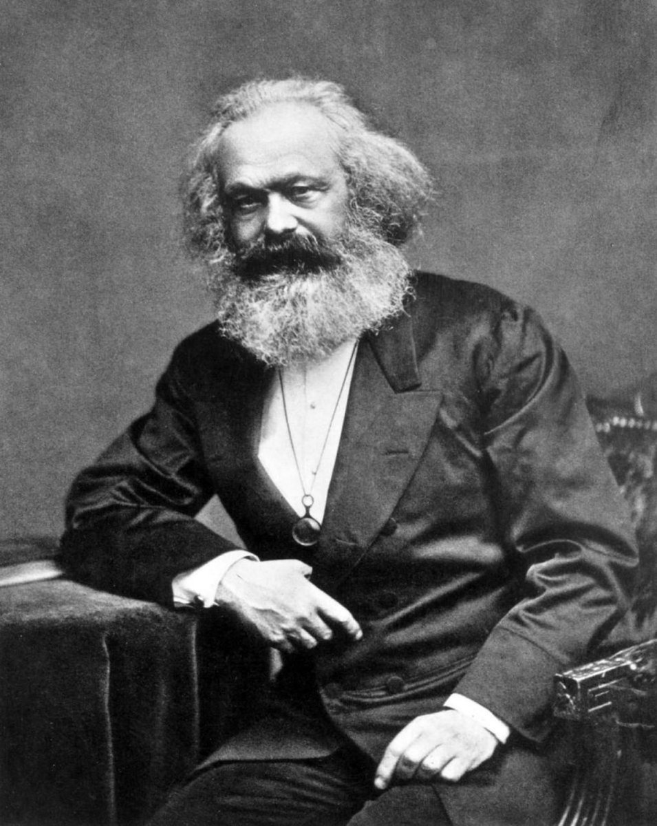 Un 5 de mayo de 1818 nació Karl Marx en Trier ( Treveris) junto con Engels creó el materialismo histórico y el socialismo revolucionario. Su obra y pensamiento sigue totalmente vigente en estos tiempos de oscuridad y donde nos dirigimos a la miseria de la clase trabajadora