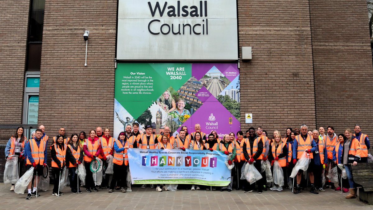 WalsallBins's tweet image. A huge shoutout to the 540 amazing local volunteers who came together during the #GreatBritishSpringClean to make a difference! Together, we collected over 1,750 bags of rubbish during the national litter-picking campaign! ♻️🎉