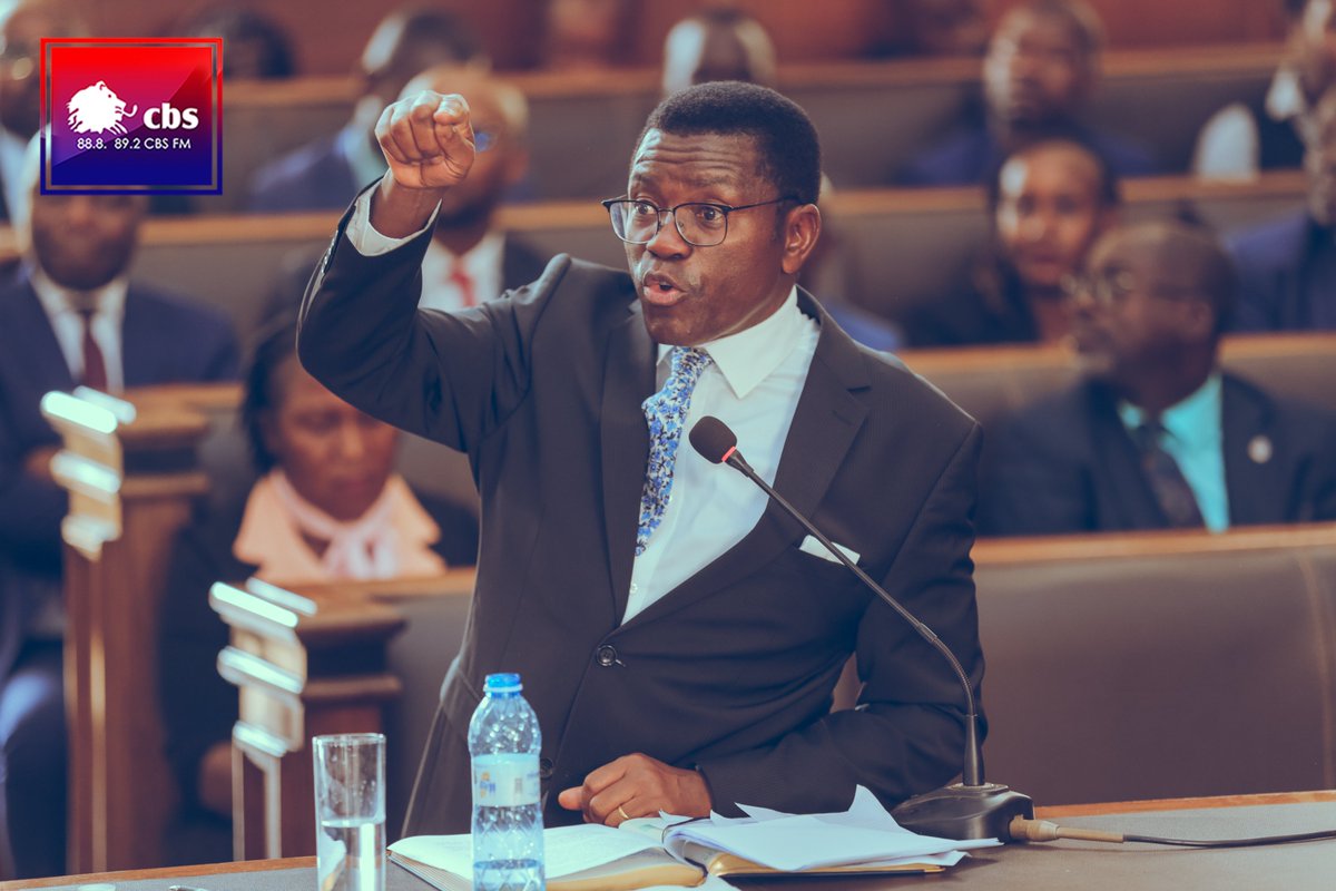"Bannabyabufuzi basaana okukitegeera nti eby'obufuzi biringa ddiini.
Abantu bonna tebasobola kukuwagira mu mbeera zonna, tubasaba mwewale ebyobufuzi ebibajja ku bannammwe"-Katikkiro <a href="/cpmayiga/">Charles Peter Mayiga</a> 
#Lukiikolwabuganda2025
#CBSFmUpdates