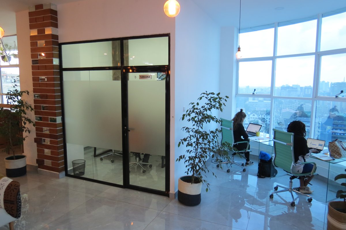 JengaLeo_cowork's tweet image. Let your mind breathe and your work flow.

At Jenga Leo, Silence isn’t a luxury — it’s our Standard.

Come experience silence that sparks productivity.

Book your tour today.

#SilentWorkspaces #JengaLeoVibes #DeepWorkZone #NairobiCoworking #FocusAndFlow