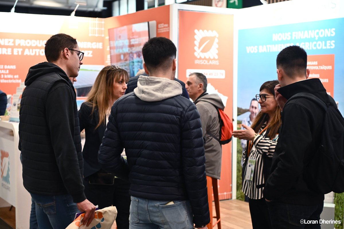 3 jours de rencontres, de discussions et de découvertes autour de l’agriculture de demain 🌱
Des allées animées, des idées qui fusent, et une communauté pro réunie par l’envie d’agir ensemble 🤝

Vous souhaitez visiter #SIAPRO en 2026 ?➡️ bit.ly/4iRvV1Q

©️Loran Dherines