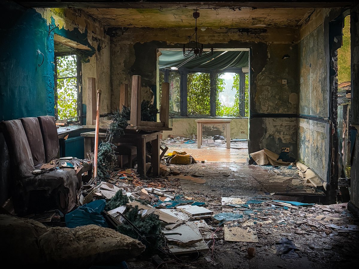 crawleycamera's tweet image. Our profile header updated with one of the top images from the recent Monthly Set Sub Competition "the letter A" - Abandoned by Sean McCarthy