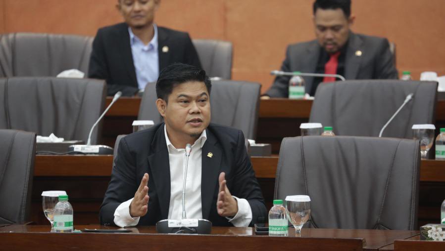 Legislator PKB Dukung Usulan Menhan RI Tingkatkan Kesejahteraan Prajurit

“Selain peningkatan kesejahteraan prajurit, Kang Oleh juga mengusulkan peningkatan keamanan laut. Salah satu aduan dari masyarakat NTT adalah maraknya kegiatan tindak pidana perdagangan orang (TPPO).”