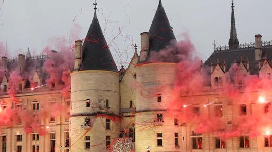 c_zorn's tweet image. Sur le chemin de la Cour de cassation, je continue de réfléchir à l&apos;audition. Il s&apos;agira de donner la position du @syndicatavocats sur l&apos;#opendata des décisions de justice et en particulier l&apos;occultation des noms des professionnels.
Deux choses me frappent..
./.