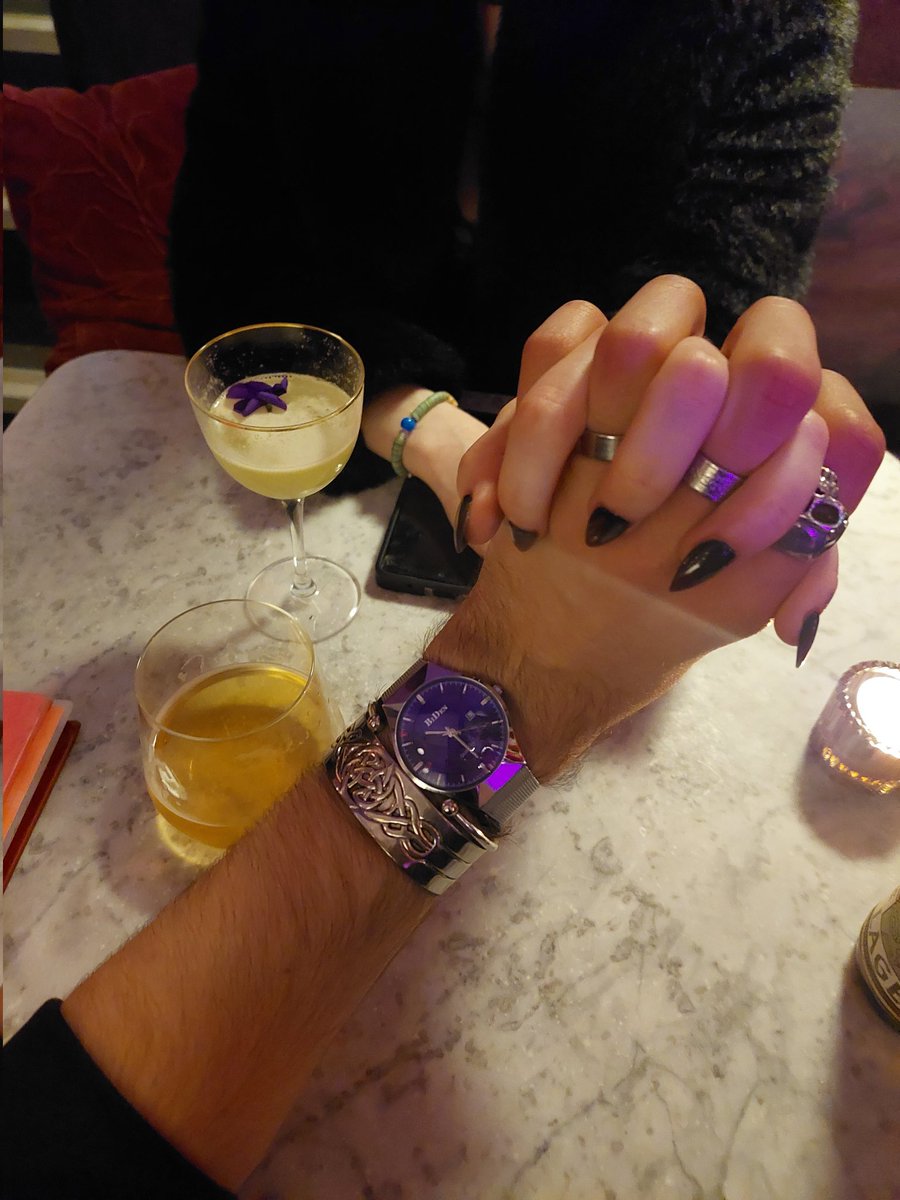 otaku_demon97's tweet photo. Date night on Saturday 🥰🖤 https://t.co/1XdMx9n3Yg