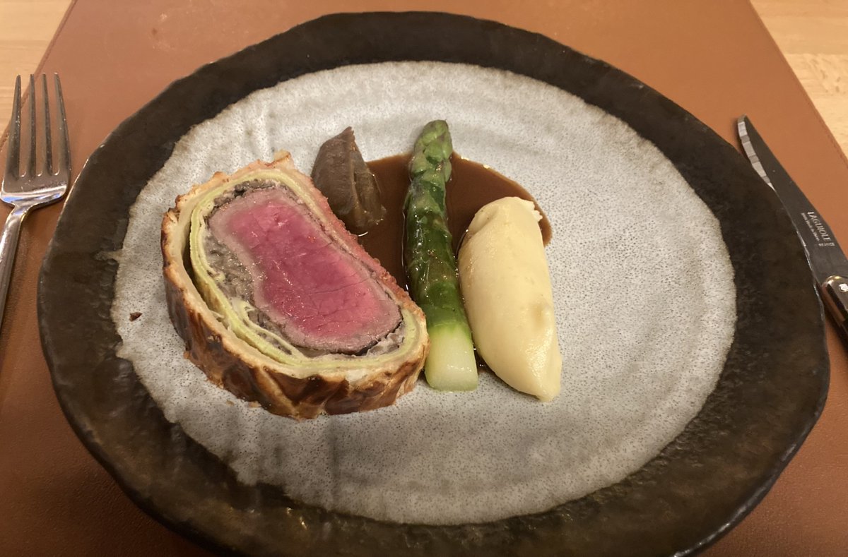 The duke would have been proud of this one
Dinner at Hammer &amp; Pincers

#Wymeswold #Leicestershire 

guide.michelin.com/gb/en/leiceste…