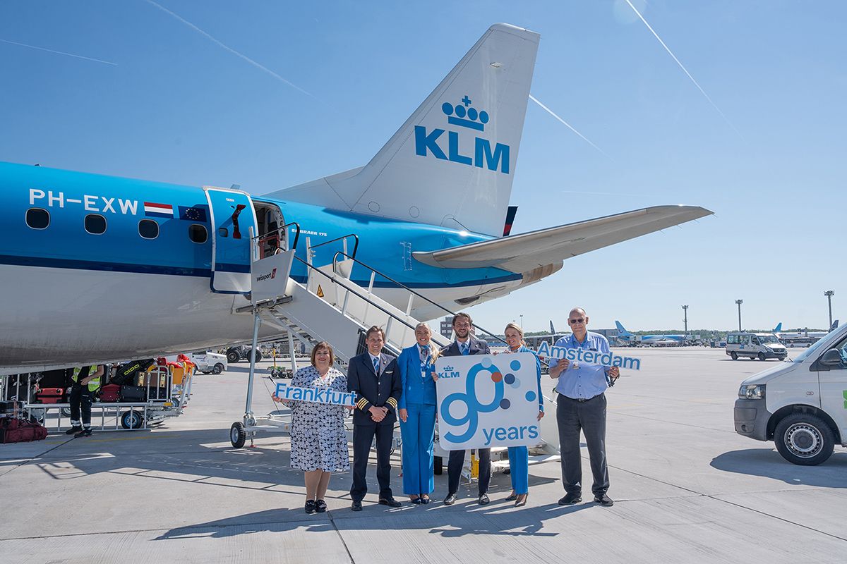 90 Jahre #KLM in Frankfurt am Main: Am 1. Mai 1935 landete eine DC-2 der #KLM aus Amsterdam erstmals auf dem Flughafen Frankfurt – damals noch auf dem alten Flugplatz Rebstock: bit.ly/KLPresse