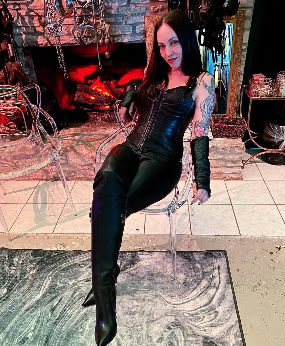 Mistress Woldyna (@Goddess_Woldyna) / Posts / X