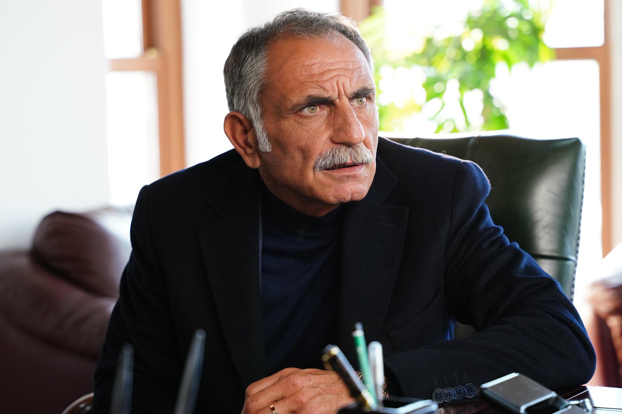 GqLMfUMWgAAGugR?format=jpg&name=large