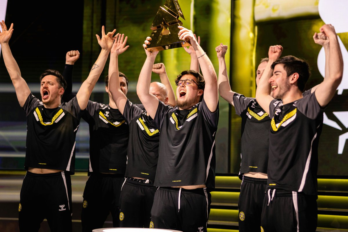 2025 Big Event winners: 

Vitality: 🏆🏆🏆🏆🏆
Falcons: 🏆
MOUZ: 🏆
Spirit: 🏆

Vitality have already tied their total trophies won in 2023 when they were our Team of the Year 👀