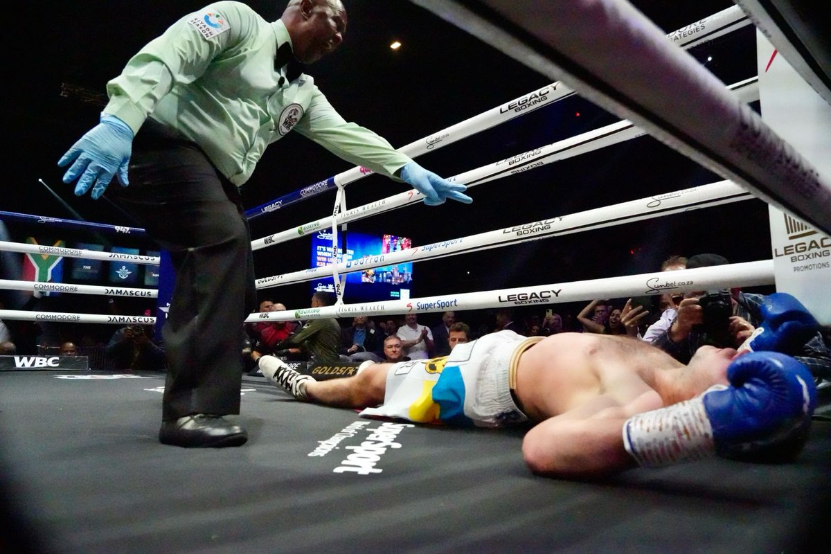 BoxingsaR's tweet image. What. A. Night.

#TheReckoning delivered non-stop action at SunBet Arena!

👑 Lerena (R3 TKO)
🏆 Mbenge (KO R6)
🔥Careri (TKO R1)
💥 Sonjica (points)

A night of triumphs and knockouts that reignited South African boxing!

🥊🇿🇦