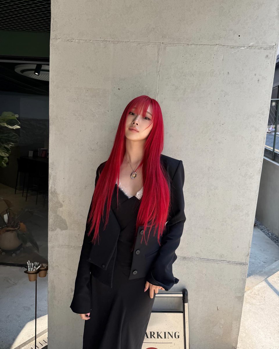 이렇게 입고 나연언니 만나러 다녀온거라고?