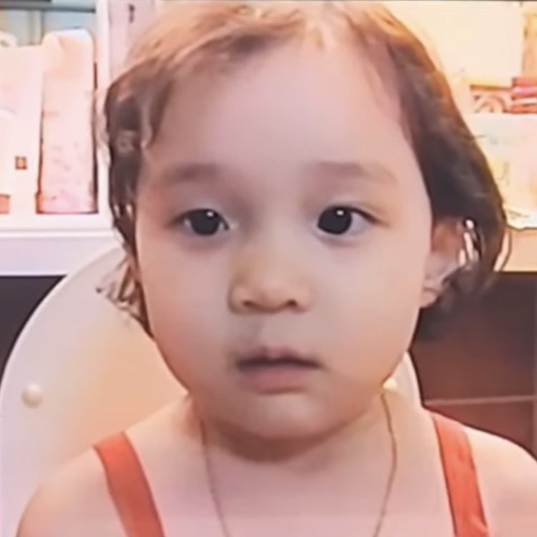 filmrinas's tweet photo. staring at baby minjeong for too long makes you realize she really hasn’t changed a bit ‘cause this is literally still her now when she’s bare faced https://t.co/zCQgJRhwAG