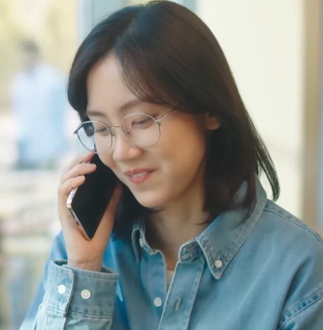 kdramavers's tweet photo. my wintergarden in denim is always my fav 🥹💛 https://t.co/BEMcHRx8BA